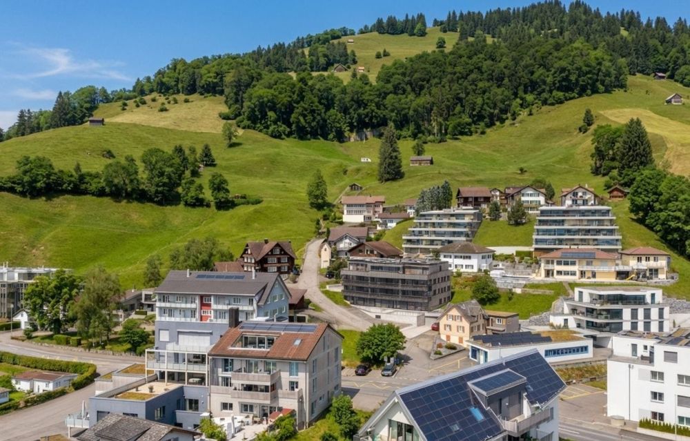 2.5-Zimmer mit Seesicht, sonnigem Balkon - Euthal RESERVIERT -  Bild 6