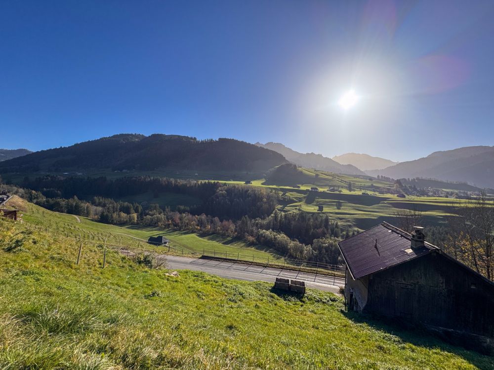 CERNIAT - Terrain de 600m2 avec permis de construire en force ! - Parcelle & vue