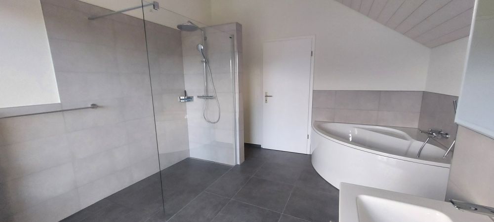 Leben wie im Urlaub – Dachwohnung mit atemberaubender Aussicht - Bild 1