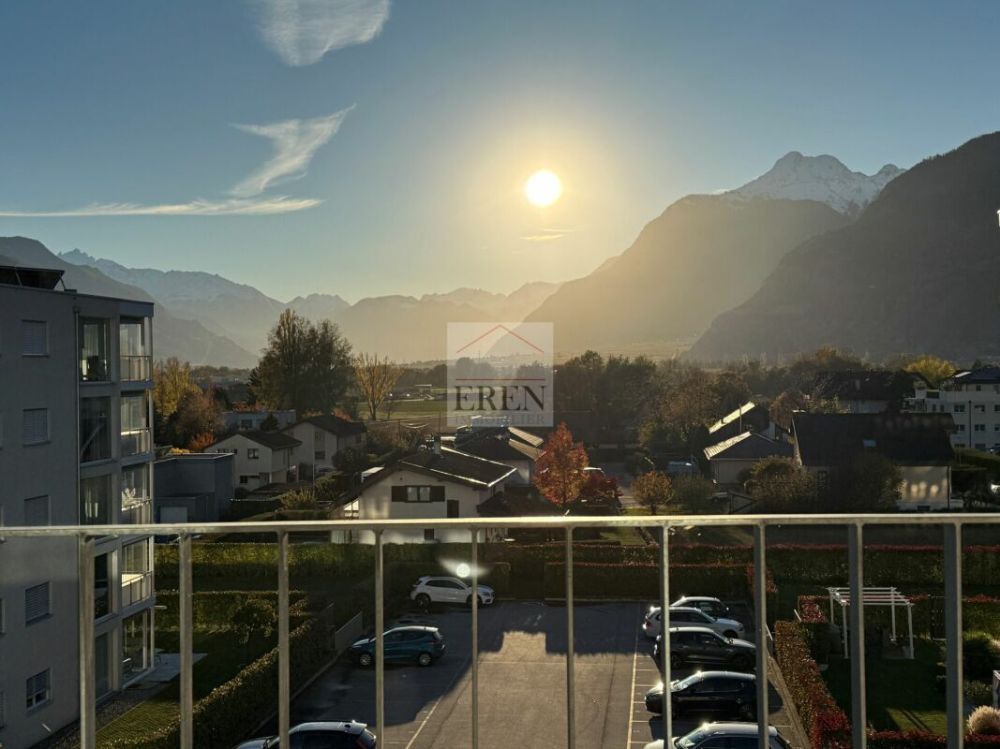 Superbe attique 4 pièces avec façades vitrées et grand balcon-terrasse panoramique de 45 m2 - Attique neuf à vendre à Conthey