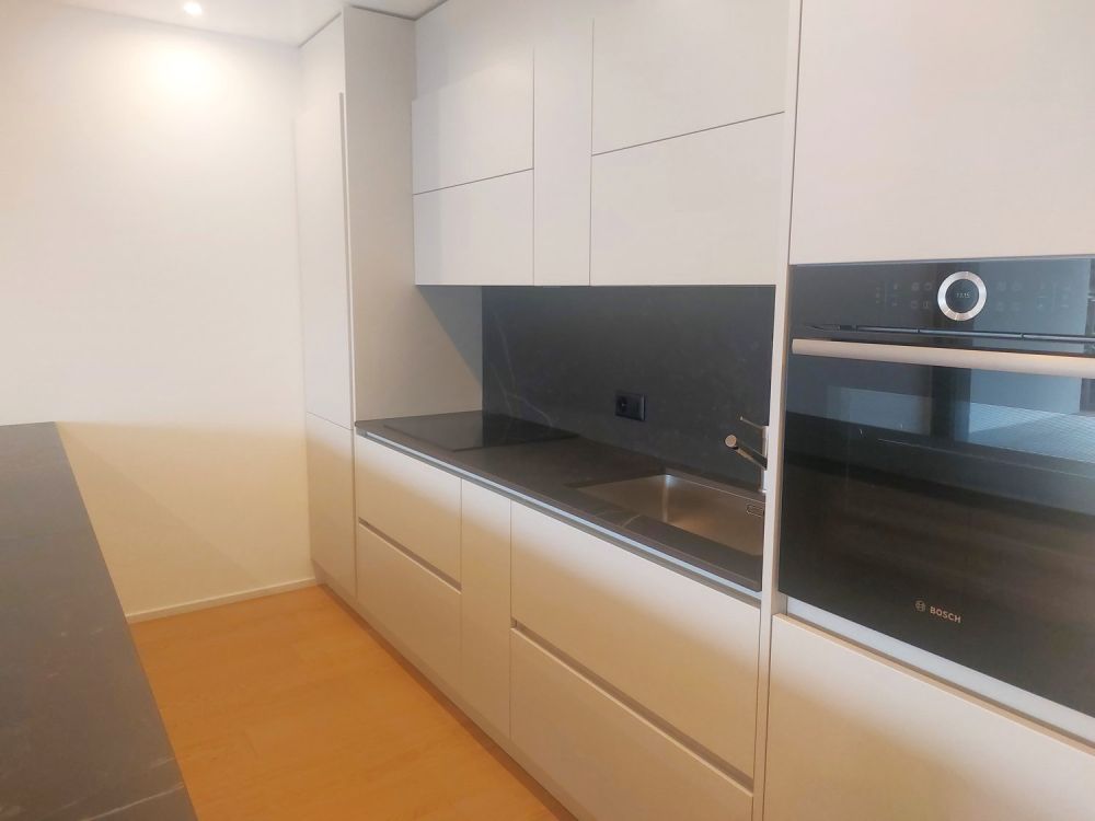 Montagnola: Luxuriöse Wohnung mit Panoramablick und privatem Garten -  Bild 8