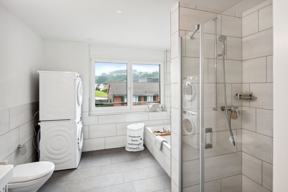 MODERNE WOHNUNG IN BÜTSCHWIL -  Bild 7