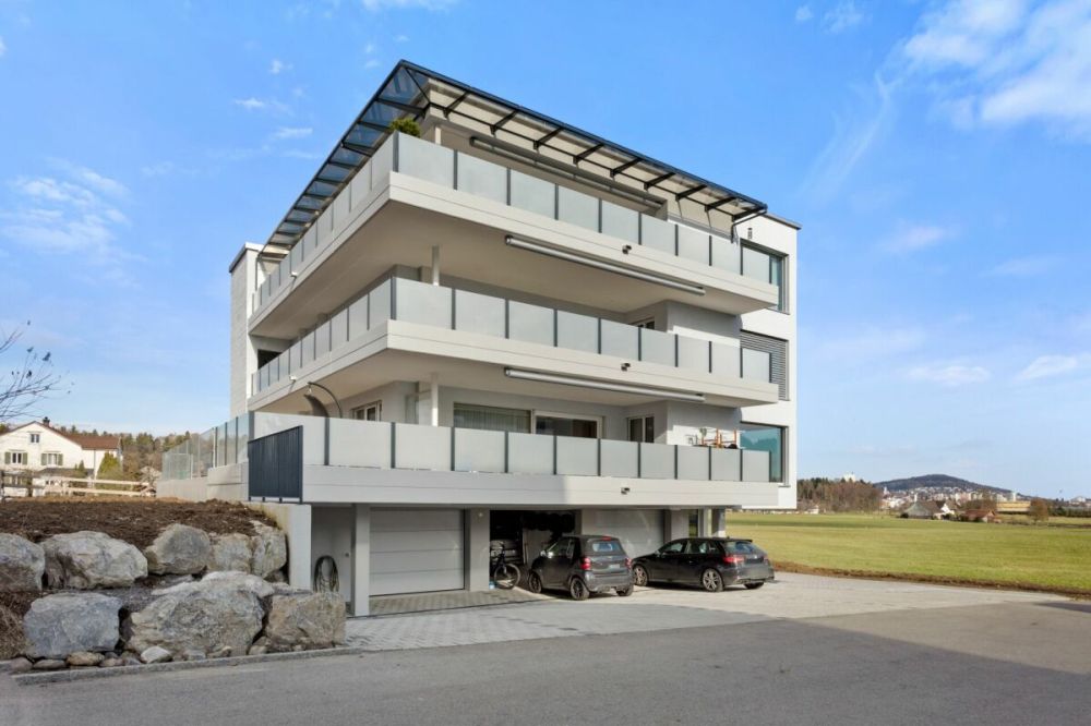 Neuwertige 4.5-Zimmer-Attikawohnung mit herrlichem Weitblick -  Bild 10