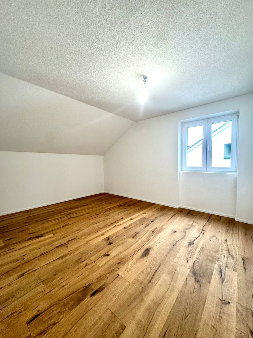 ERSTVERMIETUNG: Wunderschöne 2.5 Zimmer Attika-Wohnungen in Wangen bei Olten -  Bild 11