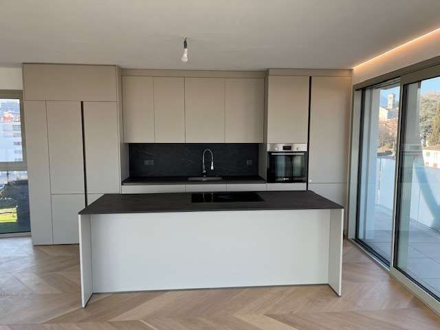 Massagno: attico con roof terrace e vista aperta - Bild 3