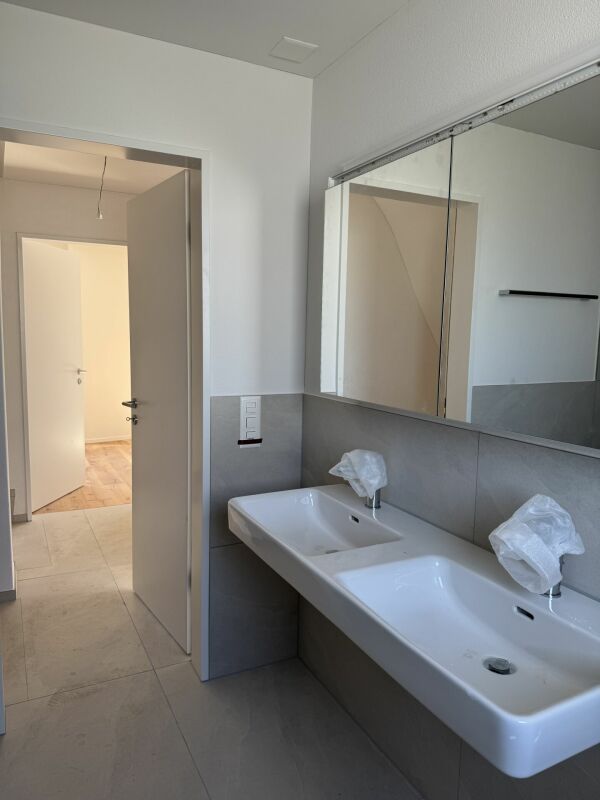 Neu-Modern-Bezugsbereit -  Bild 10