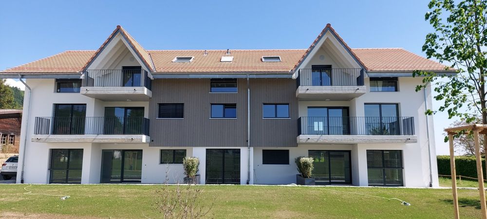 Sichern Sie sich jetzt Ihr Eigenheim! Letzte 3.5-Zimmer-Dachgeschosswohnung in Brüttelen -  Bild 1