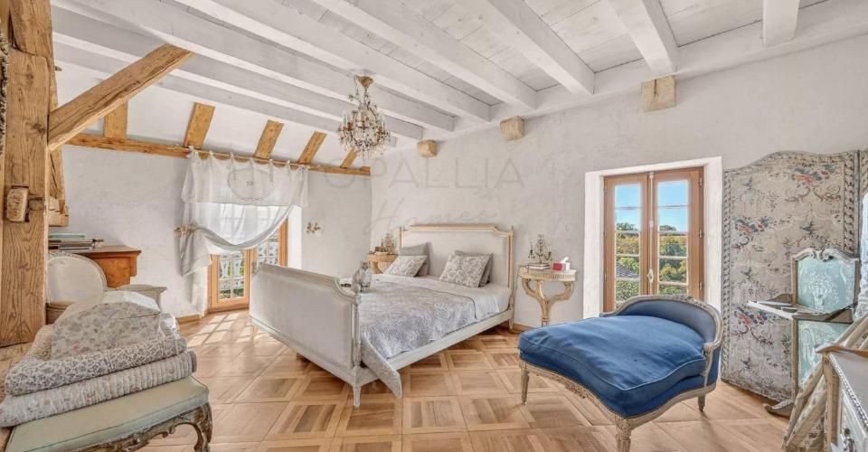 Maison de village rénovée avec vue sur la montagne et le lac, Givrins - Maison 8 pièces - image - 7