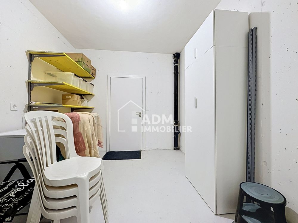 Saillon,  appartement 4.5 pièces rez avec jardin privatif de 243 m2 - Cave avec accès appartement et parking