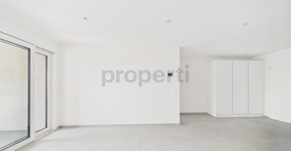 Moderno appartamento 2.5 locali con posto auto e colonnina di ricarica, Biasca - Appartement 2.5 pièces - image - 2