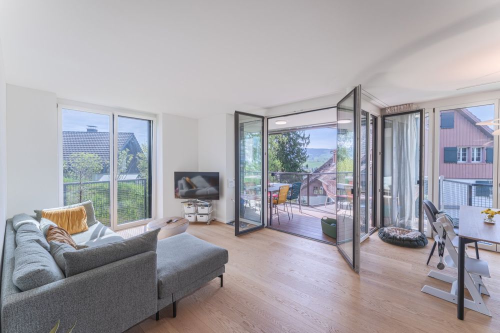 Exklusive 4½ Zimmer-Minergie-Maisonette-Wohnung an familienfreundlicher Lage mit gemütlichem Garten -  Bild 4