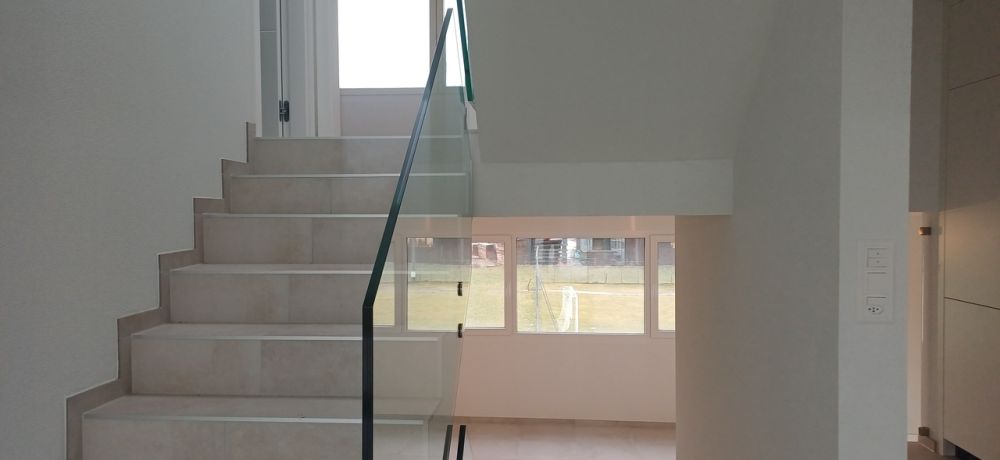 À vendre. Charmante villa mitoyenne de 5.5 pcs. Idéale pour une famill - Bild 7