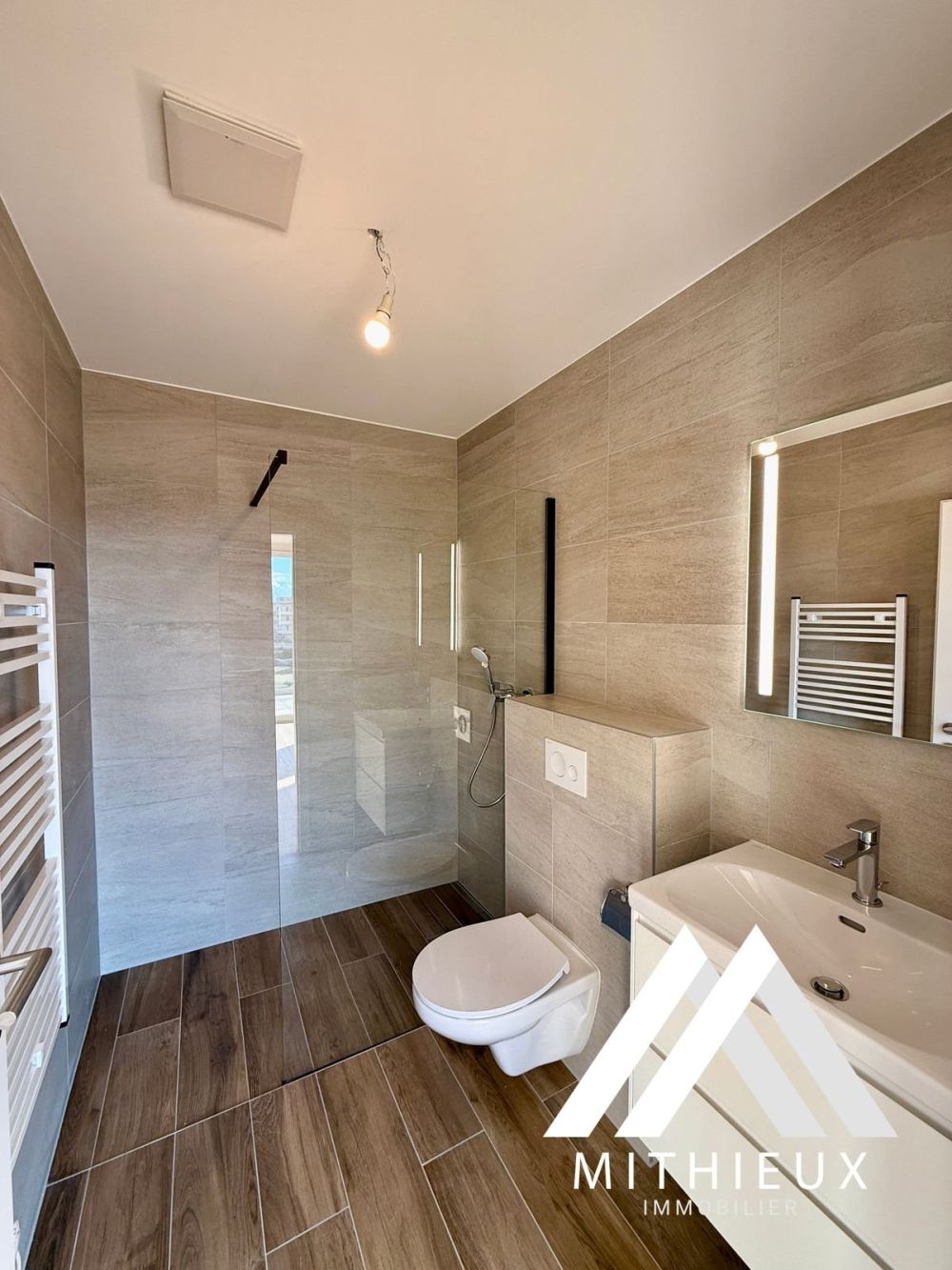 ATTIQUE NEUF DE 3.5 PCES, 112 M2 + TERRASSE PRIVÉE - SION - Bild 7