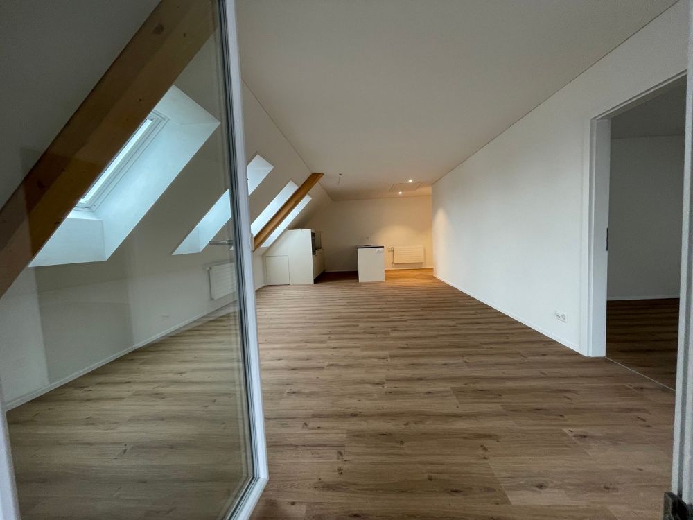Moderne 3.5 Zimmerwohnung mit Balkon - Bild 10