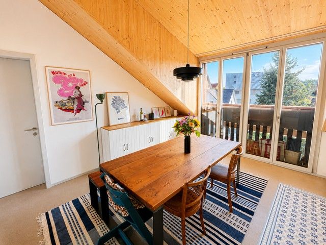 Moderne 4.5-Zimmer-Dachwohnung -  Bild 2
