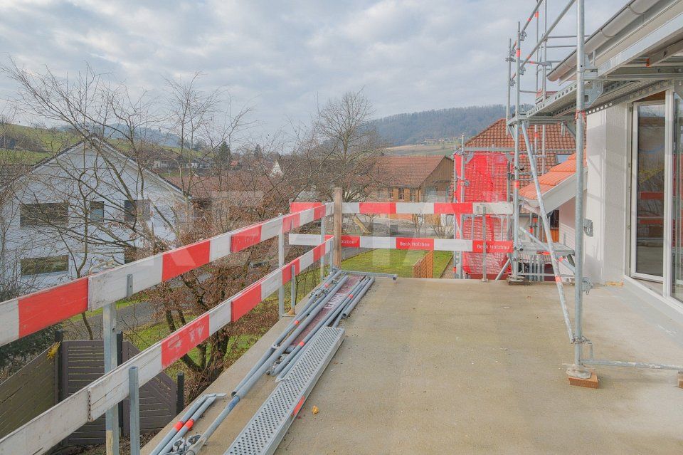 Neubau: 5.5 Zimmer-Haus  nachhaltig wohnen im Grünen - Bild 9