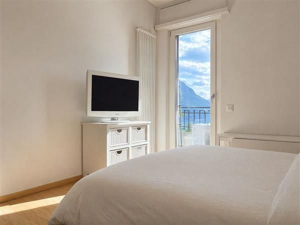 Castagnola: Appartamento 2.5 locali - Camera