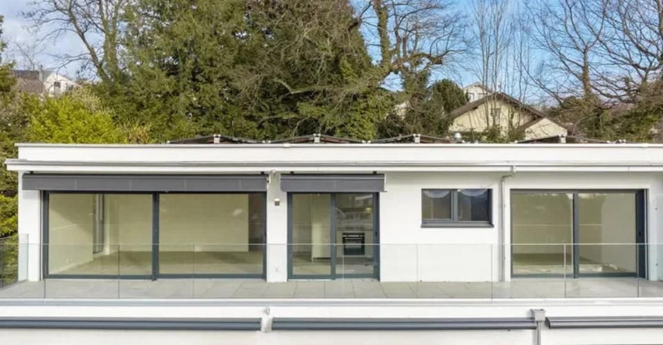 Très bel appartement neuf avec vue panoramique sur le Lac et les Alpes - Attique 3.5 pièces - image - 10