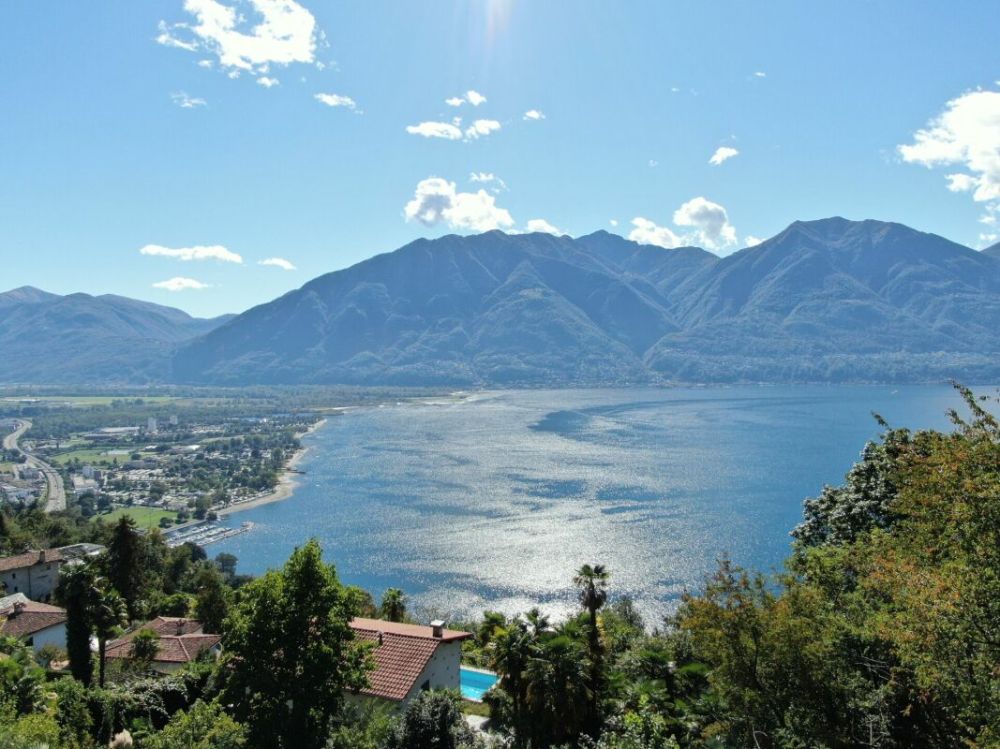 Lussuoso 5.5 locali: modernità ed eccellenza con vista lago - Vista sud