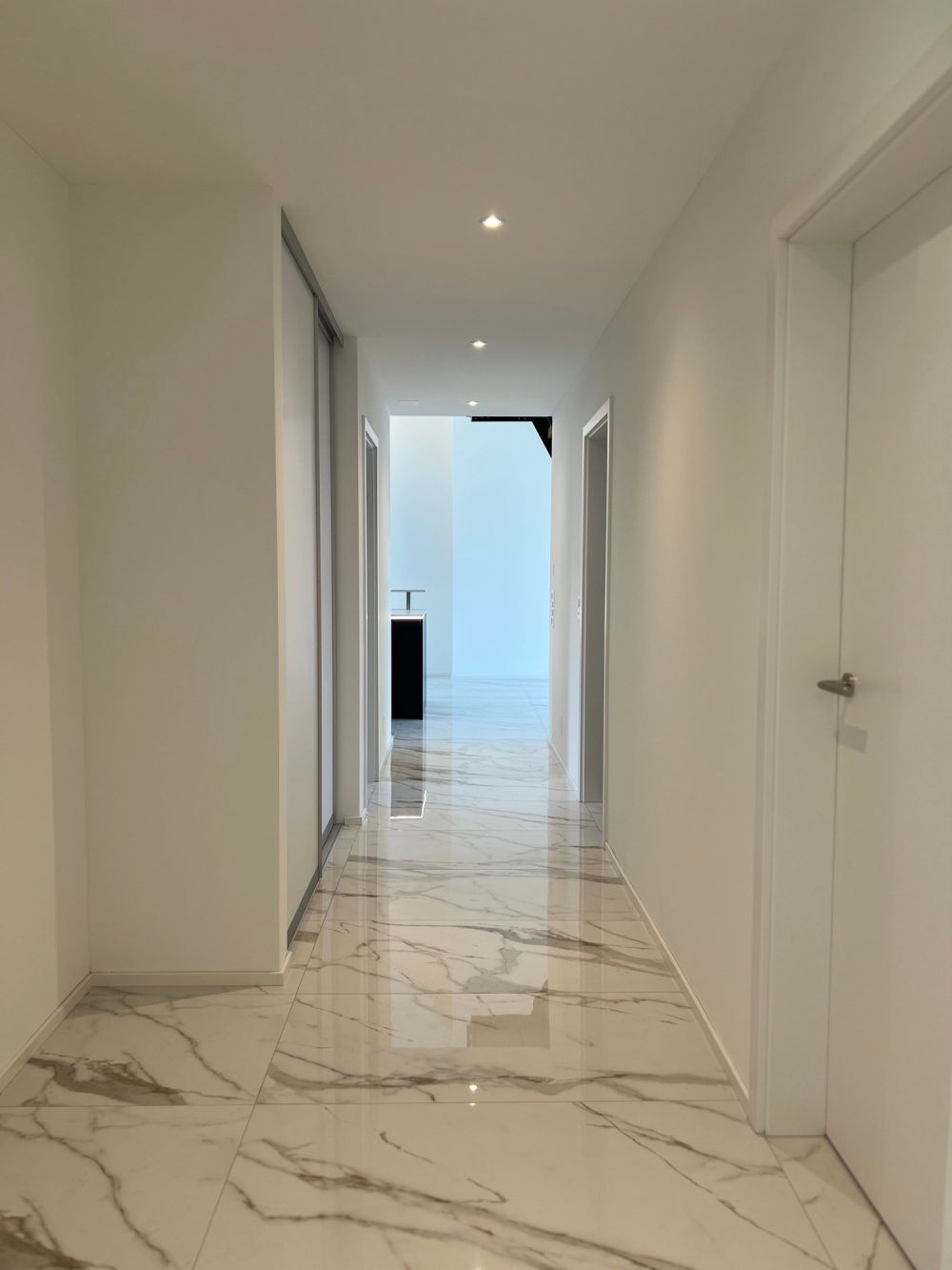 Extravagante Dachwohnung mit Galerie - Bild 7