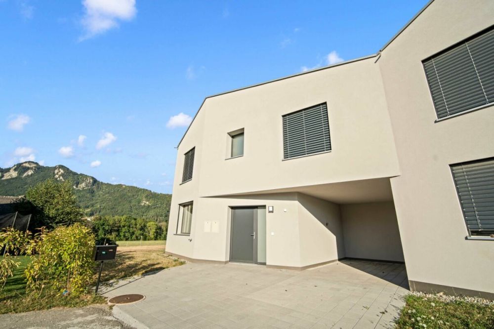 Prachtvolle 4,5-Zimmer-Villa mit Blick auf den Gruyère-See und die Berge (E1.1) -  Bild 1