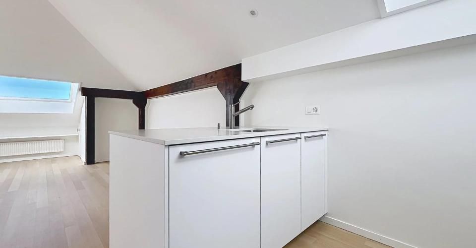 Élégant appartement de 2.5 pièces entièrement rénové - Appartement 2.5 pièces - image - 6