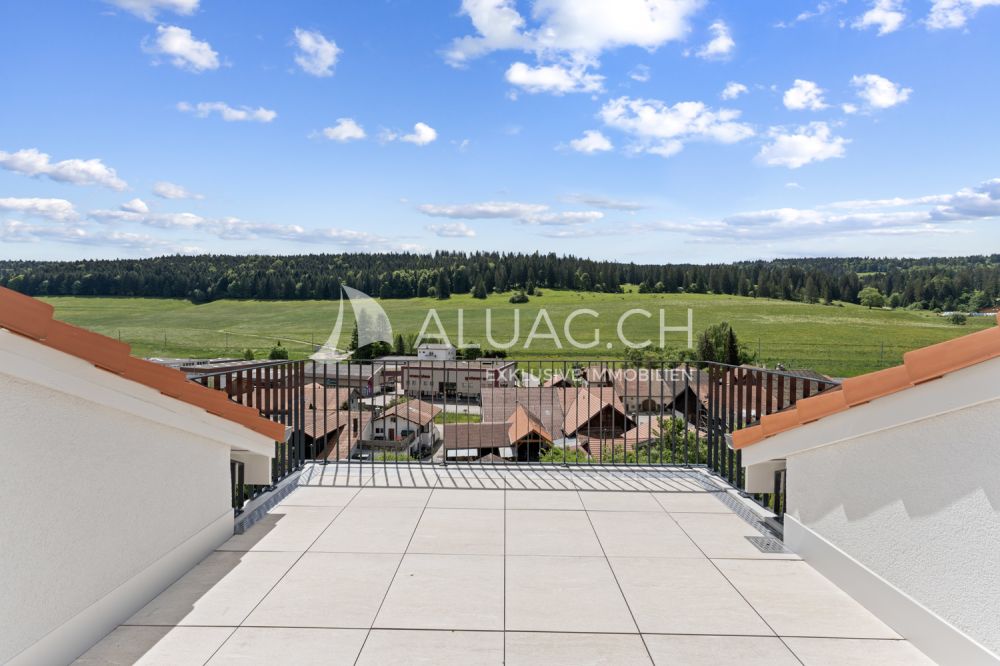 4.5 ZIMMER WOHNEN IM JURAPARADIES - Titelbild