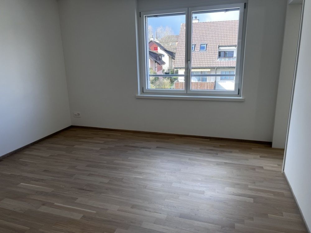 Erstbezug: Moderne 4.5-Zimmer-Wohnung an zentraler und ruhiger Lage in Bülach -  Bild 7