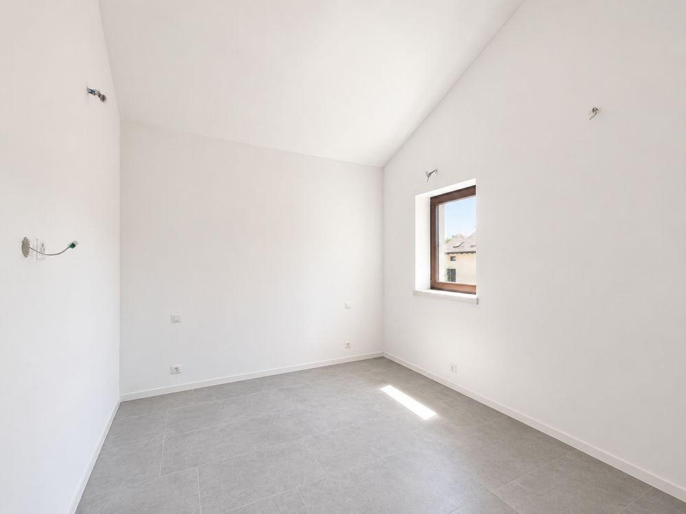 MODERNA CASA UNIFAMILIARE DI NUOVA COSTRUZIONE CON GIARDINO -  Bild 5