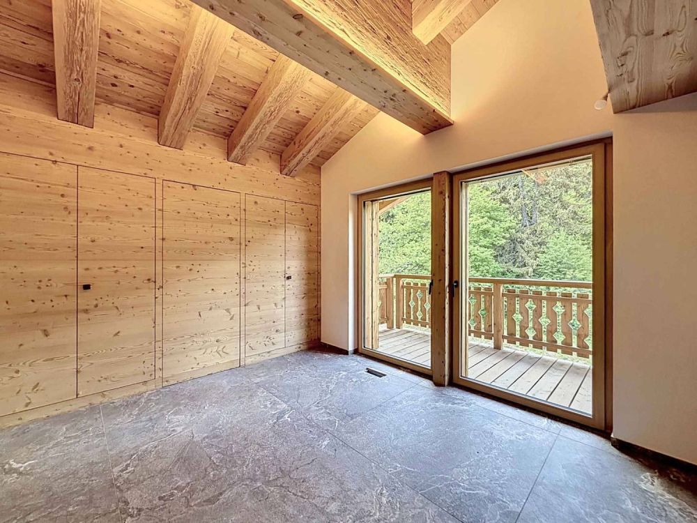 SEHR SELTEN - PRÄCHTIGES DACHGESCHOSS MIT PANORAMABLIK - NEU -  Bild 10