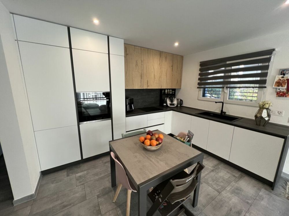 Moderna casa bifamiliare individuale, di 4.5 +3.5 locali con ampio giardino - Bild 3