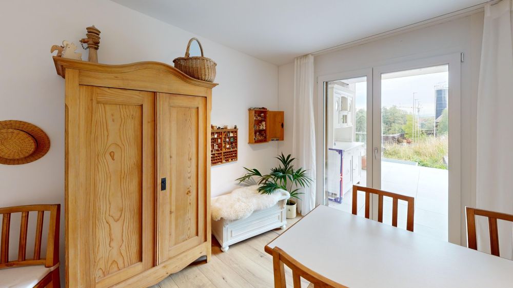 Neuwertig & vielseitig: Eigentumswohnung mit Balkon und 2 Sitzplätzen -  Bild 9