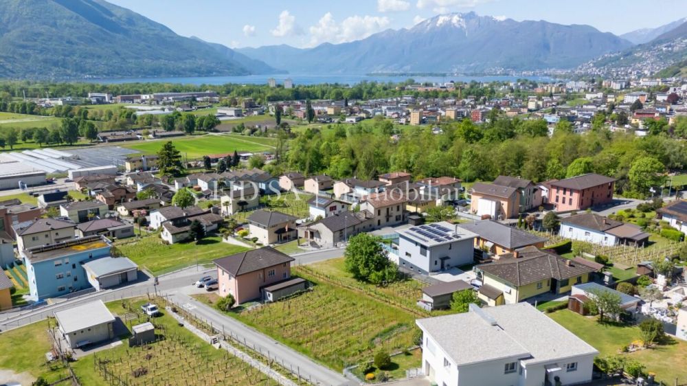 GORDOLA - 4 moderne case unifamiliari con giardino in posizione soleggiata -  Bild 5