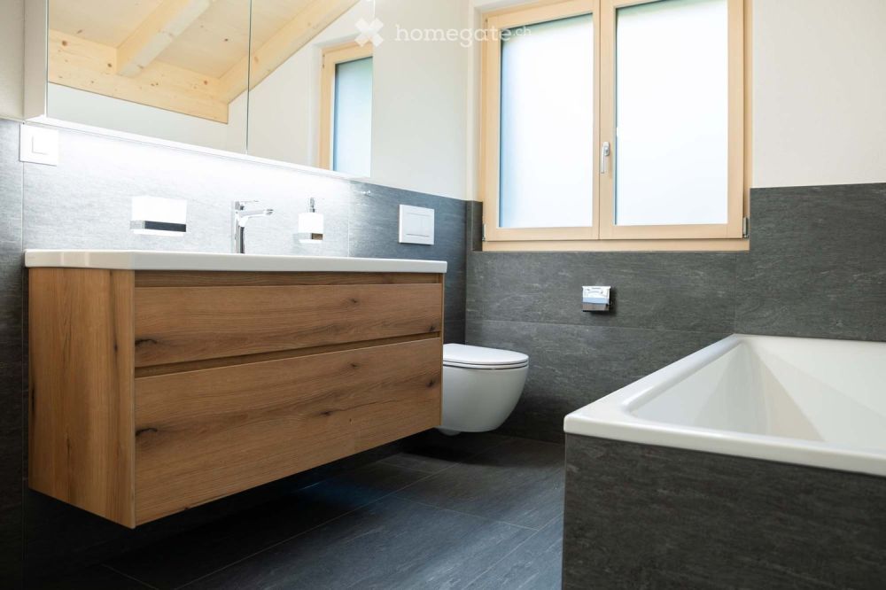 Neubau-Einfamilienhaus aus Urner Mondholz in ruhiger Lage - Bild 13