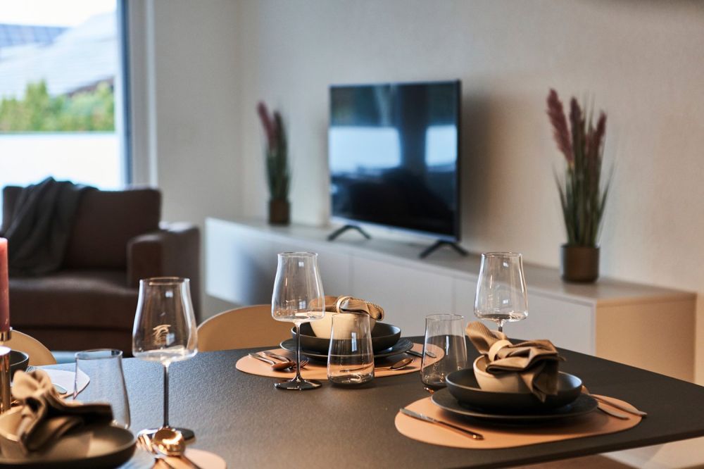 Letzte Obergeschosswohnung mit direktem Liftzugang & Einbauschränken - Bild 4