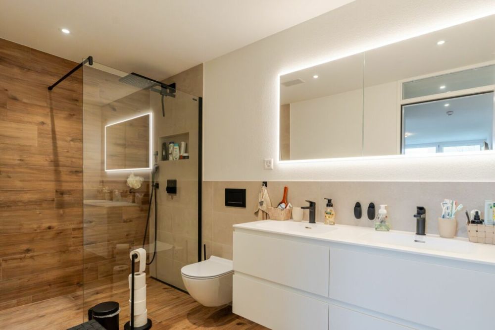 Exklusive 5.5 Z' Maisonette-Wohnung mit verglastem Balkon, Weitsicht und 2 EHP's -  Bild 5