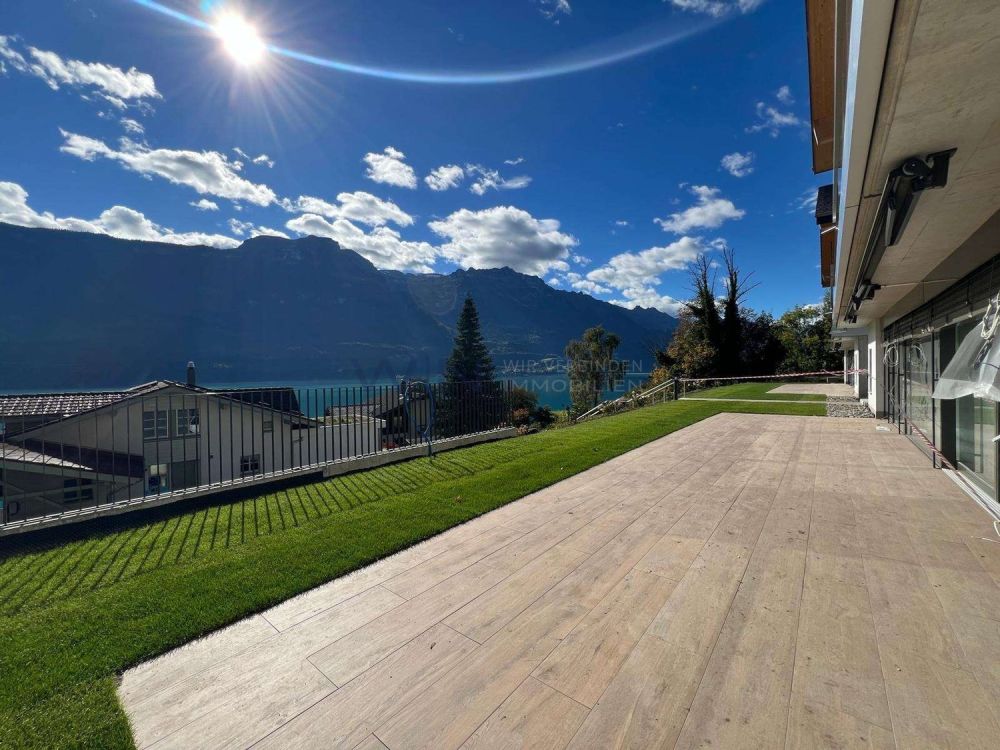 High-End Ausbau mit unverbaubarer Top-Seesicht - Garten mit Privatsphäre