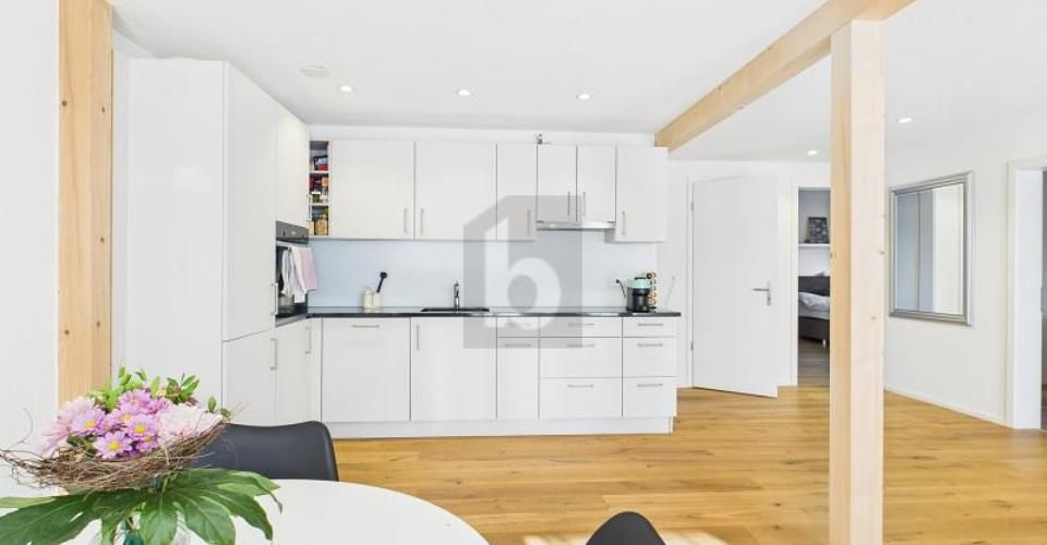 SONNIG UND GROSS MIT STIL (11) - Appartement 4.5 pièces - image - 1