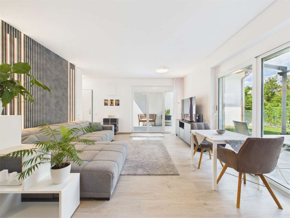 Moderne Villa mit großem Garten in Sant'Antonino -  Bild 5