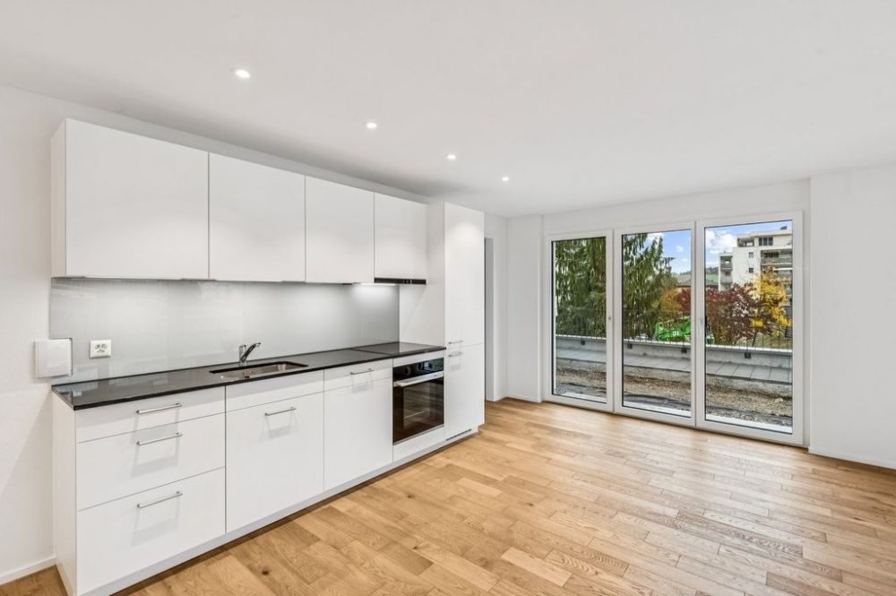 TOPMODERNE 2.5-ZIMMER-WOHNUNG IN MENZIKEN -  Bild 3