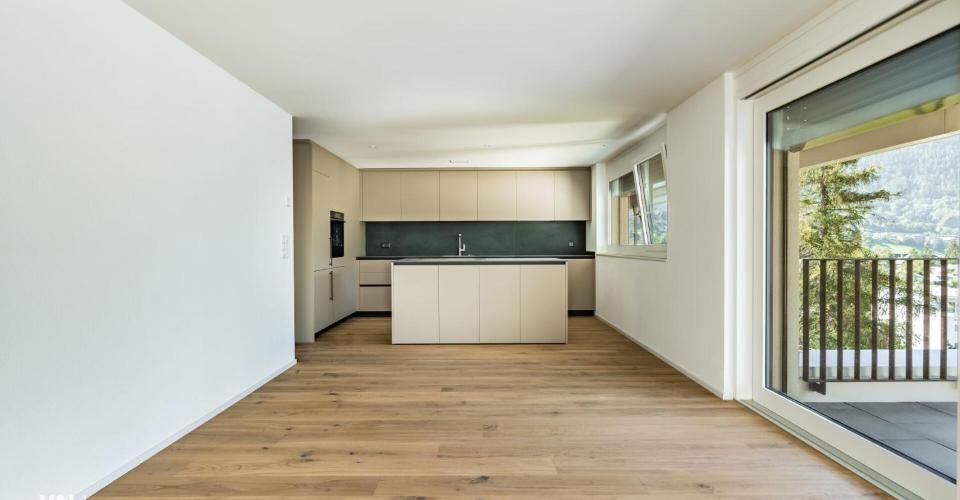 4.5-Zimmer-Wohnung mit grossem Wohnbereich und eigenem Gartenanteil - A 2.1 - Appartement 4.5 pièces - image - 3