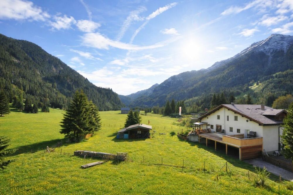 Kernsanierte 4½ Zi.-Ferienwohnungen mit Balkon -  Bild 2