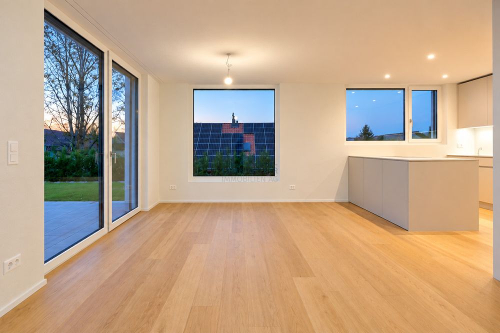Zeitloser Neubau mit grosszügigem Raumkonzept - Essen/Küche