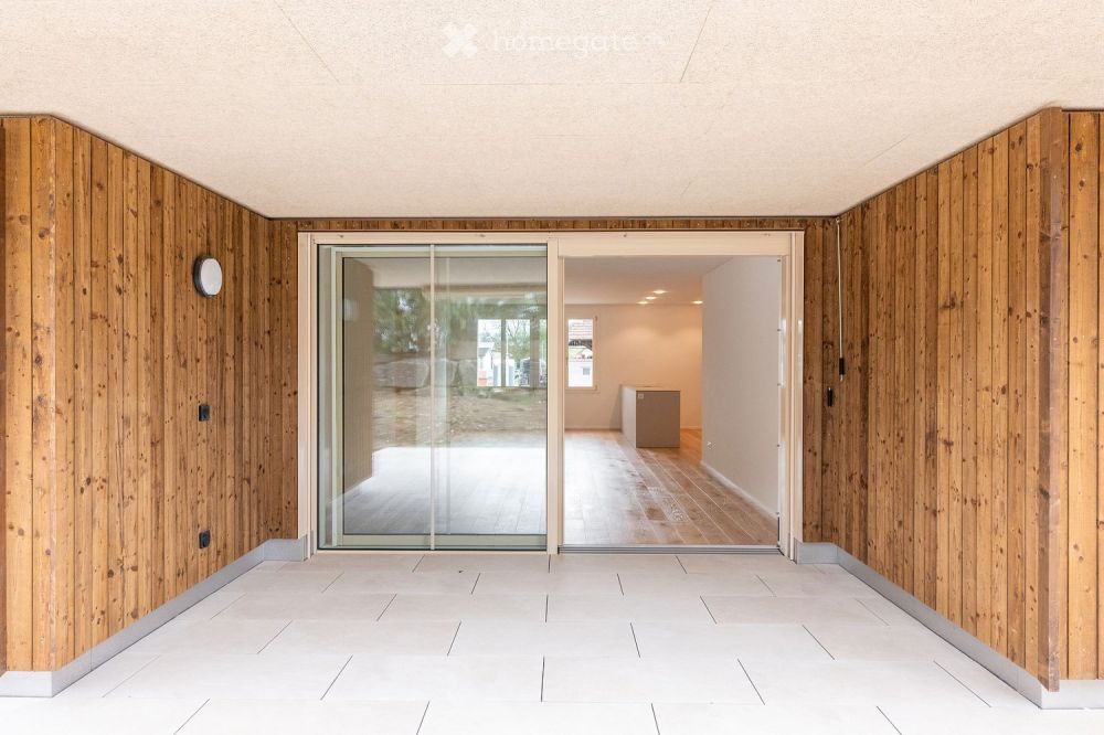 Moderne 5.5 Zimmer Eigentumswohnung mit grossem Sitzplatz -  Bild 10