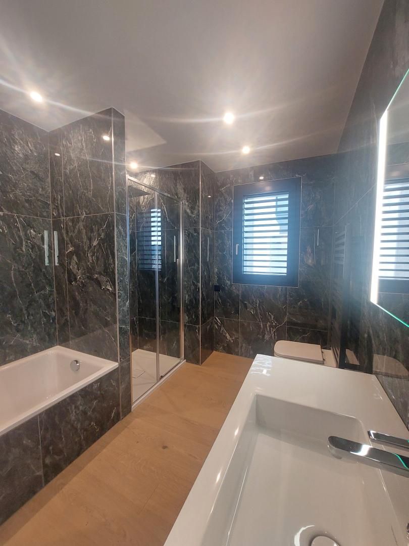 Montagnola: Luxuriöse Wohnung mit Panoramablick und Privatem Garten - Bild 10