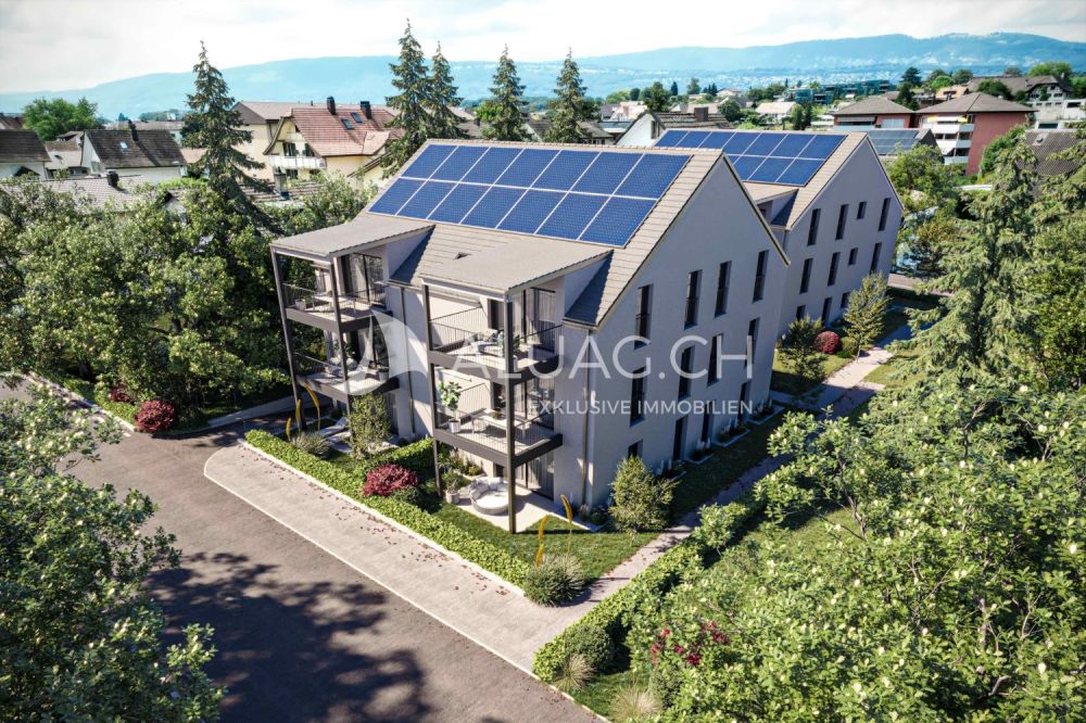NEUE 4.5 ZIMMER WOHNUNG MIT GALERIE - Ökologische Energiegewinnung dank Solaranlage.