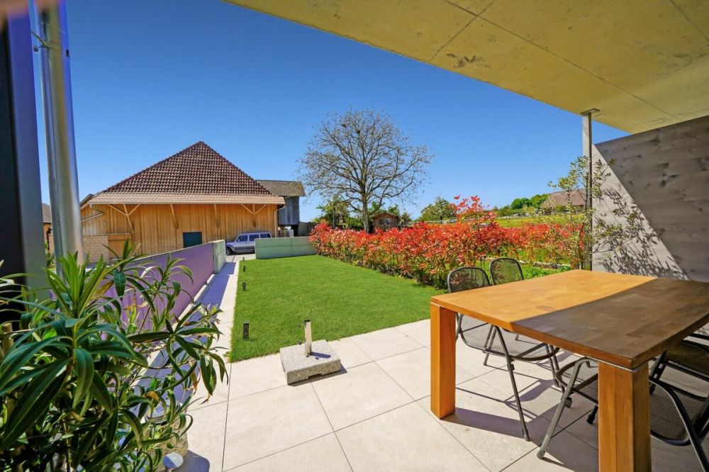 NEUBAU - Modernes Eckreihenhaus mit vielen Extras an idyllischer Lage - 10 Minuten von Lyss - Bild 7