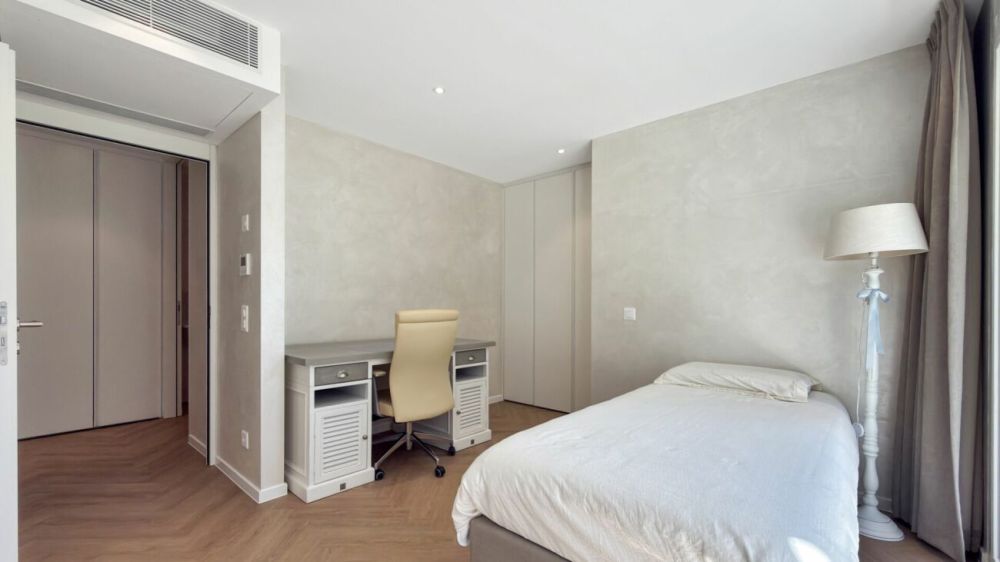 Losone - Exklusive Wohnung mit privatem Garten -  Bild 9
