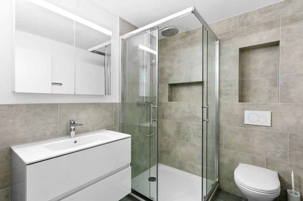 Leben mit Stil: Erstbezug im sanierten Einfamilienhaus - Badezimmer EG