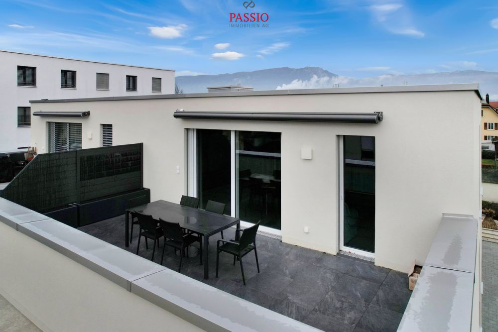 Neuwertige 2.5-Zimmer-Attikawohnung in gehobenem Ausbaustandard - Bild 4